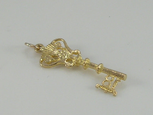 Vintage 9ct Gold Scottish Thistle 18 Key Pendant H/MK 1973