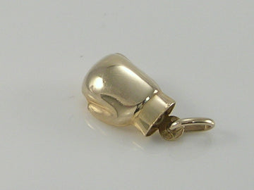 Vintage 3D 9ct Gold UnoAerre Boxing Gove Pendant  H/MK 1979