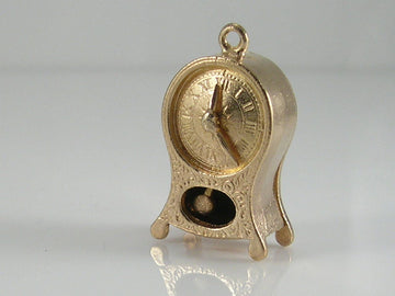 Vintage 3D 9ct Gold Mantle Clock Charm.Movable H/MK 1972
