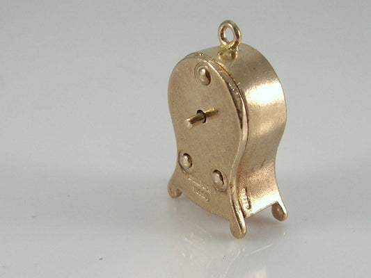 Vintage 3D 9ct Gold Mantle Clock Charm.Movable H/MK 1972