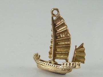 Vintage 3D 9ct Gold Chinese Junk Sailing Boat Charm. H/MK