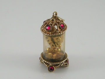 Vintage  9ct Gold Nuvo Carriage Mantle Clock Charm.