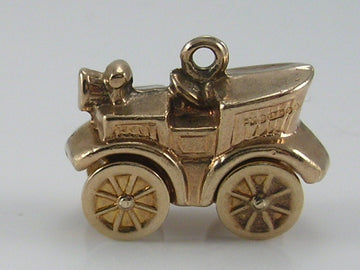 Vintage 3D 9ct Gold Olde Vintage Car Charm Pendant  H/MK 1968 Movable Wheels