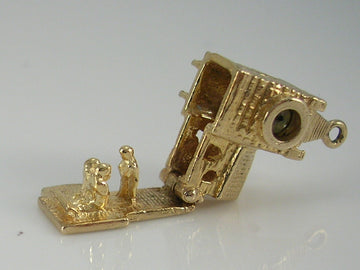 Vintage 3D 9ct Gold Stanhope Church Charm Pendant H/MK 1977
