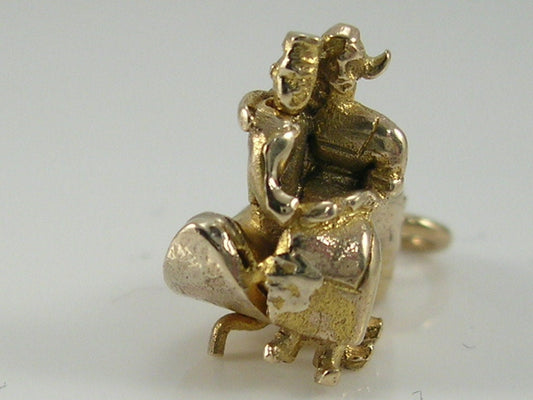 Vintage 3D 9ct Gold Movable Kissing Couple Dutch Clog Charm Pendant H/MK 1977