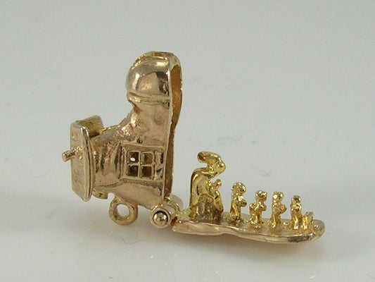 Vintage 3D 9ct Gold Old Woman In Shoe Charm H/MK 1972