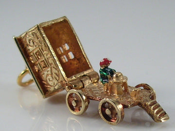 Vintage 3D 9ct Gold Movable Gypsy Caravan Charm Pendant. H/MK 1969  FM