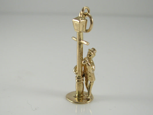 Vintage 3D 9ct Gold Drunk Holding Lamp Post Charm Pendant  H/MK 1963