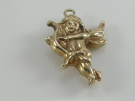 Vintage 3D 9ct Gold Cupid Charm