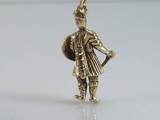 Vintage 3D 9ct Gold Scottish Clansman Charm Pendant  H/MK 1977
