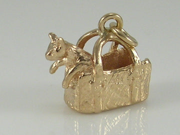Vintage 3D 9ct Gold Cat In Carry Handbag Charm Pendant  H/MK 1975