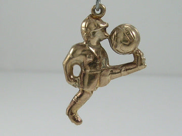 Vintage 3D 9ct Gold Footballer Kicking Football Charm Pendant H/MK 1967