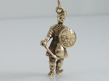Vintage 3D 9ct Gold Scottish Clansman Charm Pendant  H/MK 1977