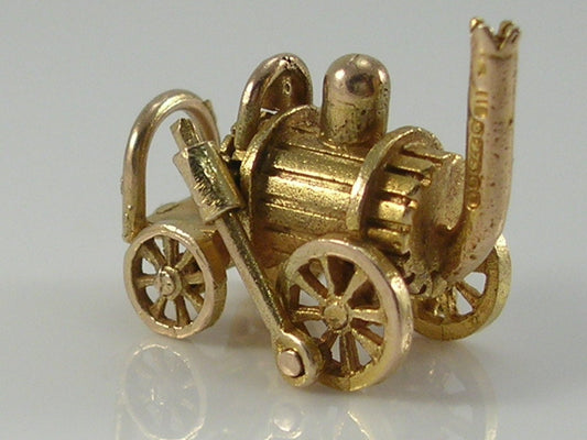 Vintage 3D 9ct Gold Movable Stephenson's Rocket Steam Engine Charm Pendant H/MK 1960