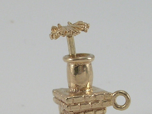Vintage 9ct Gold Chimney & Movable Sweep Brush Charm Pendant   H/MK 1968