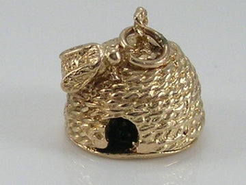 Vintage 3D 9ct Gold Your My Honey Bee Hive Your My Honey Charm H/MK 1958