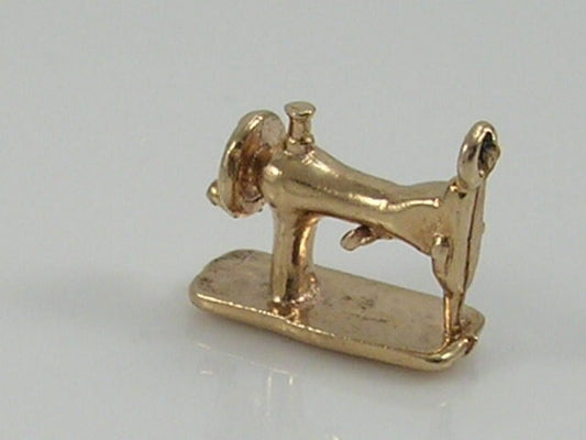 Vintage 3D 9ct Gold Sewing Machine Charm H/MK 1971