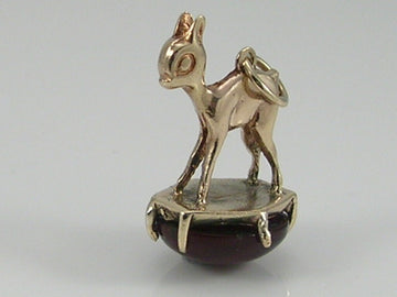 Vintage 3D 9ct Gold Bambi Deer Liver Red Agate Fob Charm Pendant. H/MK 1977