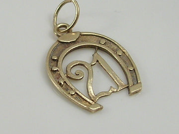 Vintage 9ct Gold 21 Lucky Horseshoe Charm Pendant H/MK 1977