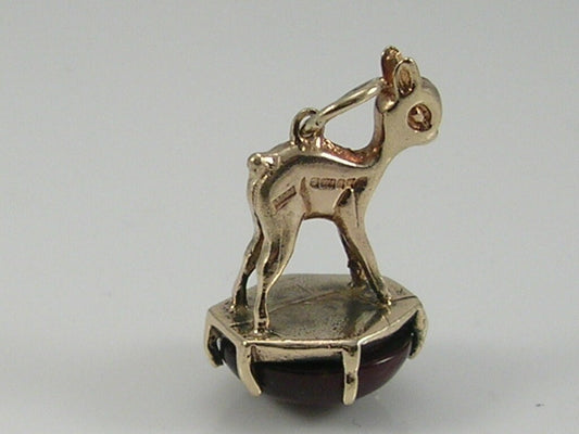 Vintage 3D 9ct Gold Bambi Deer Liver Red Agate Fob Charm Pendant. H/MK 1977