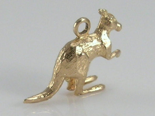 Vintage 3D 9ct Gold Kangaroo Charm
