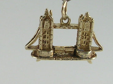 Vintage 3D 9ct Gold Movable Tower Bridge of London Charm Pendant H/MK 1966