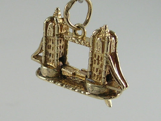 Vintage 3D 9ct Gold Movable Tower Bridge of London Charm Pendant H/MK 1966