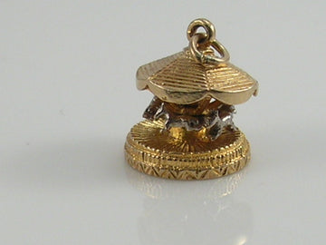 Vintage 3D 9ct Gold Merry Go Round Carousel Charm. Movable H/MK 1961