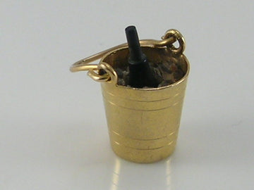 Vintage 3D 9ct Gold Wine Bottle In Ice Bucket Charm Pendant  H/MK 1948