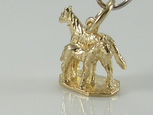Vintage 3D 9ct Gold Horse & Foal Charm Pendant H/MK