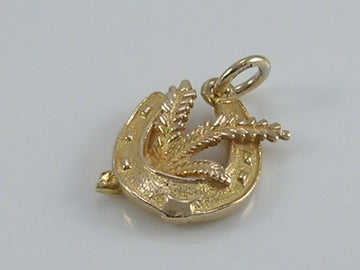 Vintage 3D 9ct Gold Lucky Horseshoe & Lucky Heather Charm Pendant  H/MK 1965