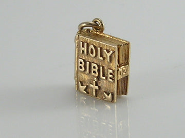 Vintage 3D 9ct Gold Nuvo Holy Bible Charm Pendant. H/MK 1972  Lords Prayer