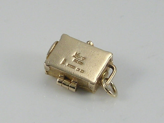 Vintage 3D 9ct Gold Nuvo Treasure Chest Charm   H/MK 1962    RP
