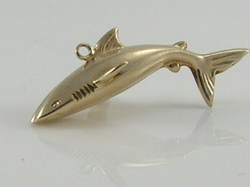 Vintage 3D 9ct Gold Shark Charm Pendant.  H/MK 1978 WHC