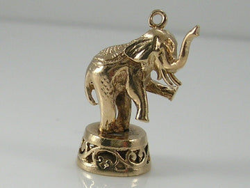 Vintage 3D 9ct Gold Elephant Fob Charm H/MK 1957  FM
