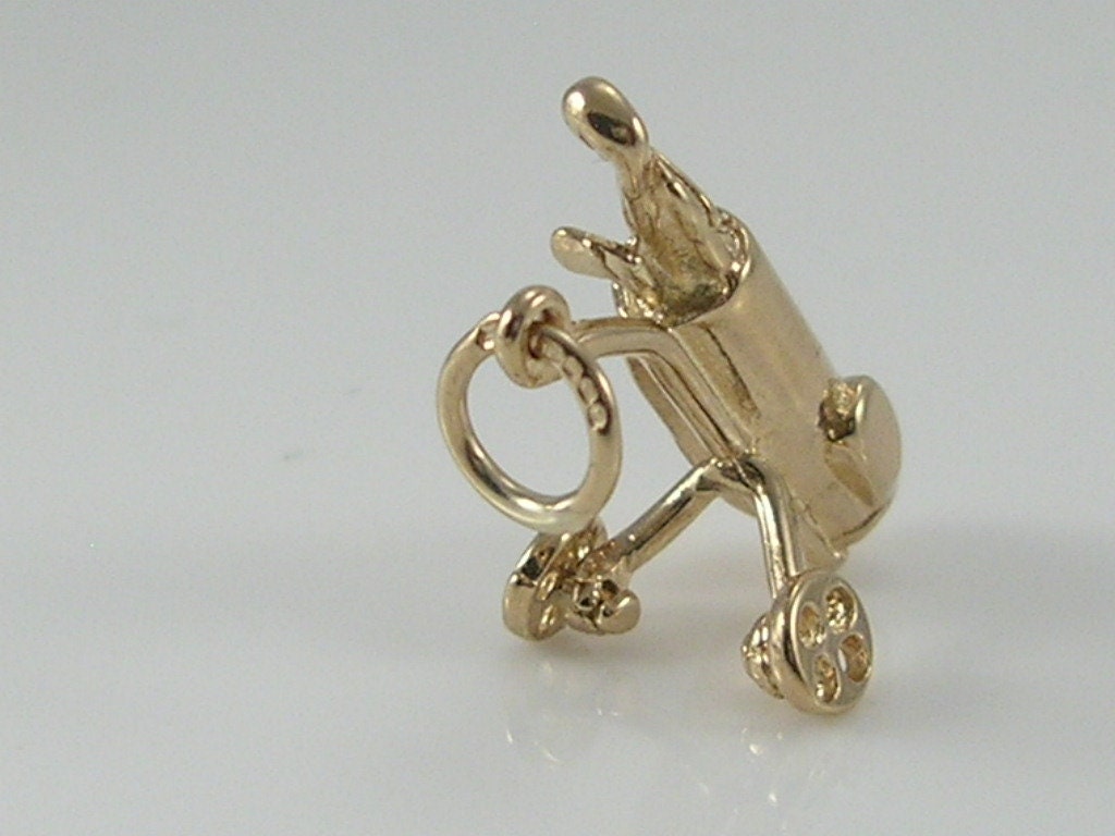 3D 9ct Gold Movable Golf Trolley & Clubs Charm Pendant H/MK