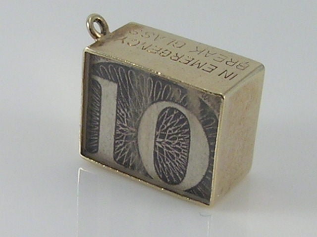 Vintage 3D 9ct Gold 10 Ten Pound Note Charm. H/MK 1969