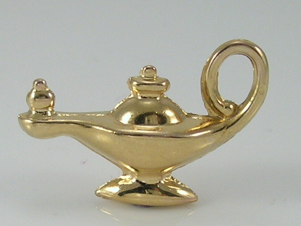 Vintage 3D 9ct Gold Aladdins Lamp Charm H/MK 1970