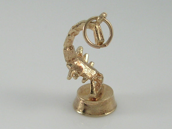 Vintage 3D 9ct Gold Scorpion SCORPIO Zodiac Charm Pendant.  H/MK 1973