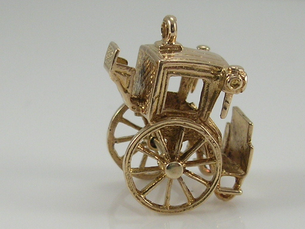 Vintage 3D 9ct Gold Hansom Carriage Charm H/MK 1962