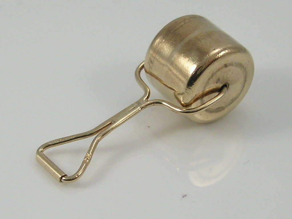 Vintage 3D 9ct Gold Garden Roller Charm Pendant H/MK 1965