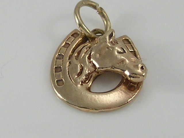 Vintage 3D 9ct Gold Lucky Horseshoe Horse Head Charm H/MK 1972