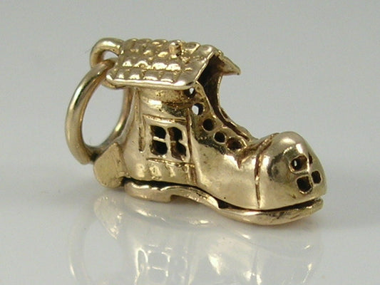 Vintage 9ct Gold Old Woman In Shoe Charm