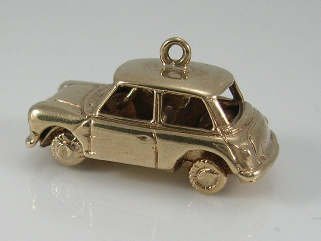 Vintage 9ct Gold Mini Car Charm