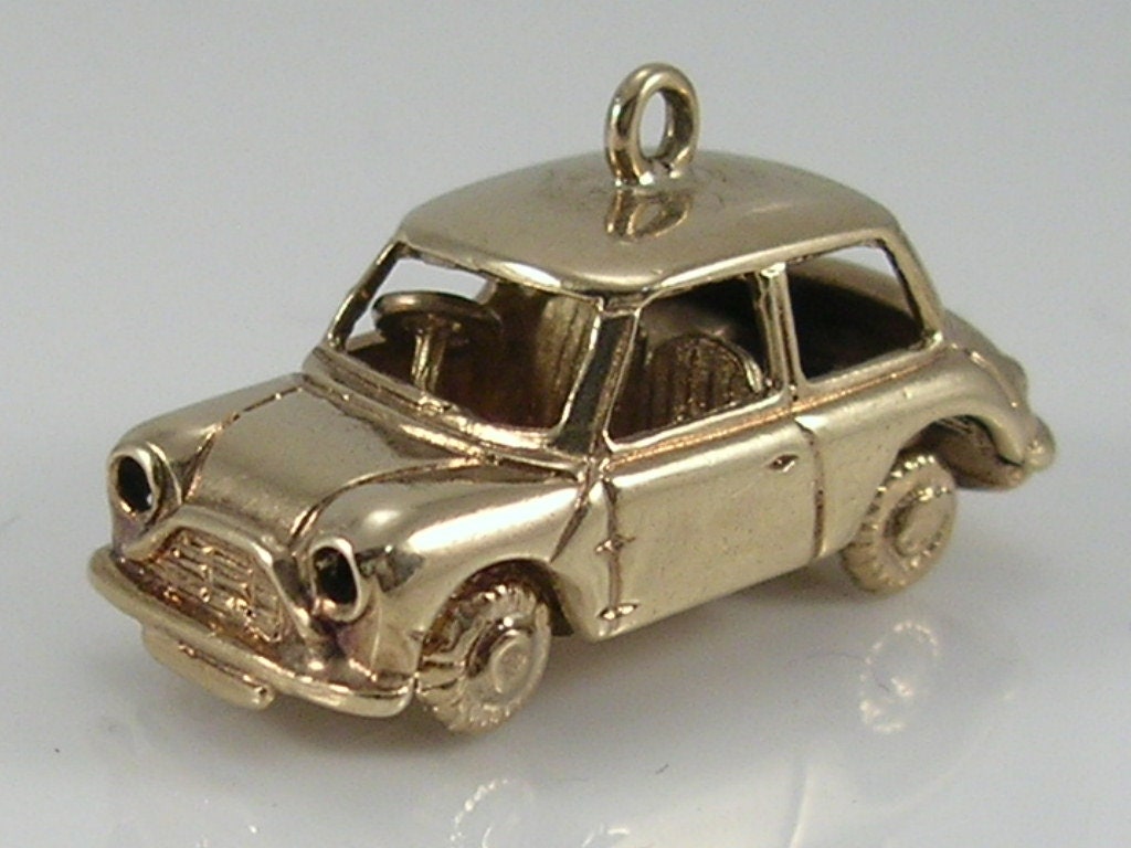 Vintage 9ct Gold Mini Car Charm