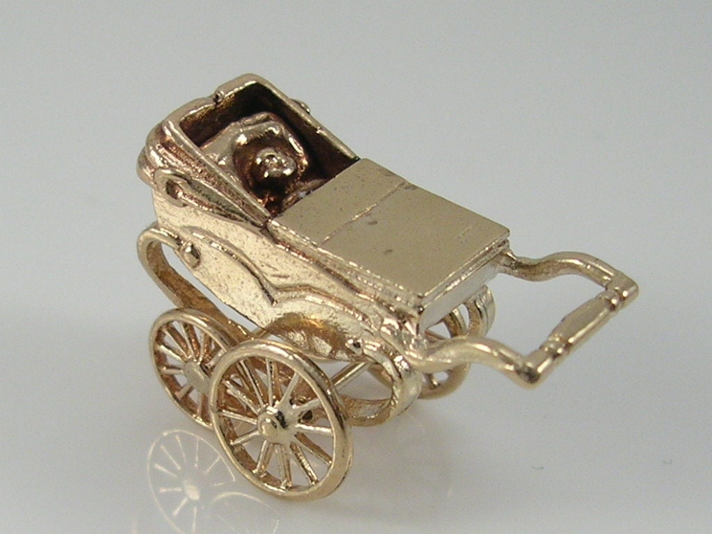 Vintage 3D 9ct Baby In Movable Pram Charm H/MK 1964