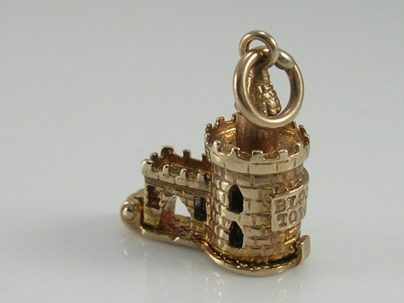 Vintage 3D 9ct Gold London Bloody Tower Charm Pendant  H/MK 1966