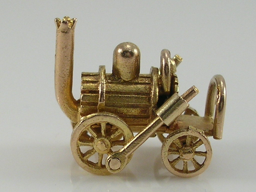 Vintage 3D 9ct Gold Movable Stephenson's Rocket Steam Engine Charm Pendant H/MK 1960