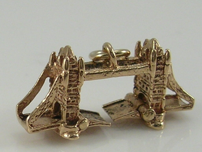 Vintage 3D 9ct Gold Movable Tower Bridge of London Charm Pendant H/MK 1963