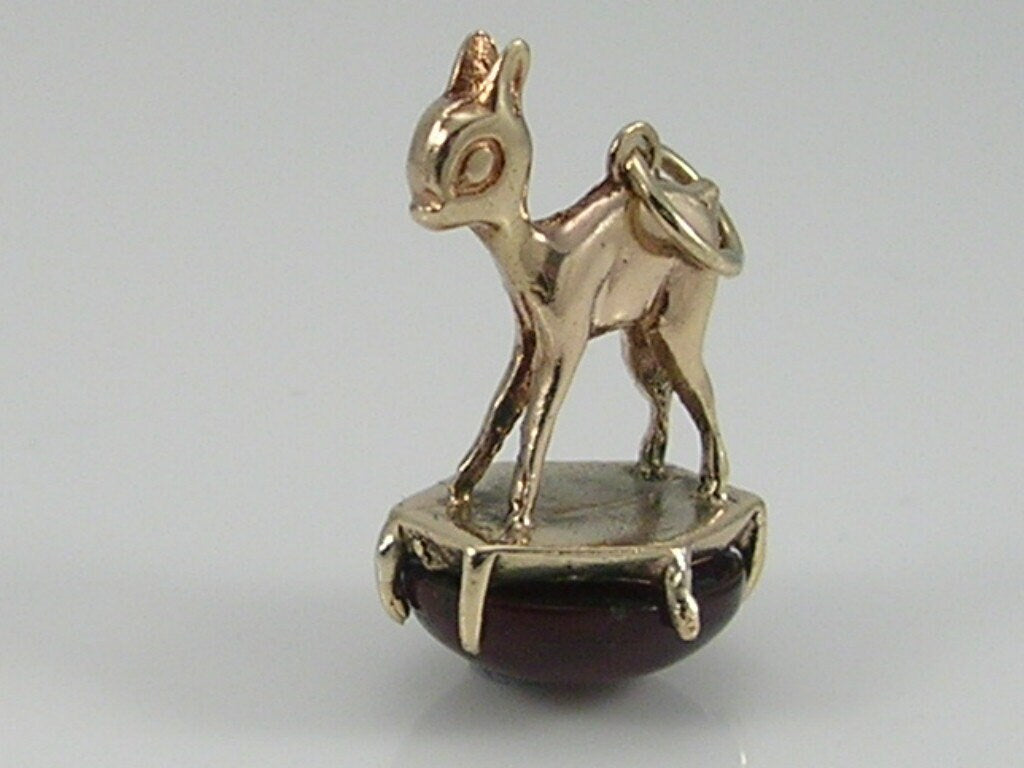 Vintage 3D 9ct Gold Bambi Deer Liver Red Agate Fob Charm Pendant. H/MK 1977